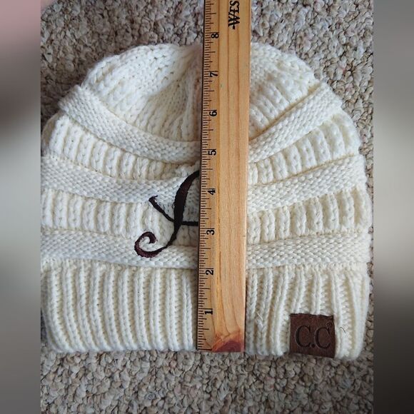 C.C exclusive Knit Cream color Beanie - A - Picture 10 of 11